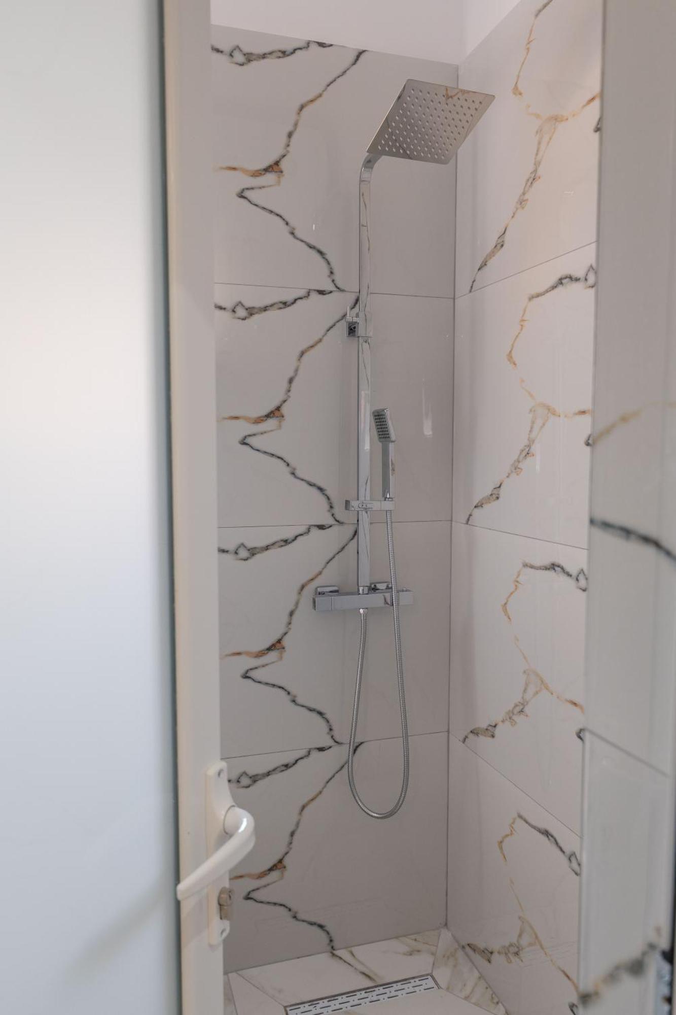 Hotel Porti Sarandë 외부 사진